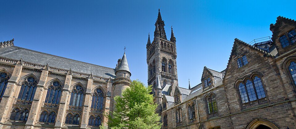 Glasgow: The Dear Green Place